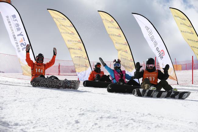 “新浪杯”中国高山滑雪公开赛重装归来